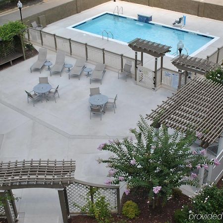 Doubletree By Hilton Fayetteville Extérieur photo