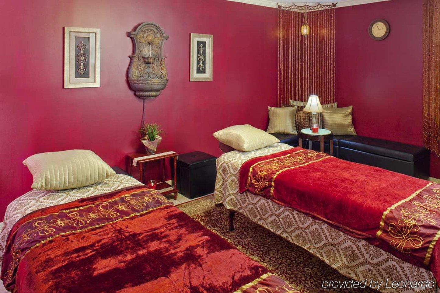 Doubletree By Hilton Fayetteville Extérieur photo