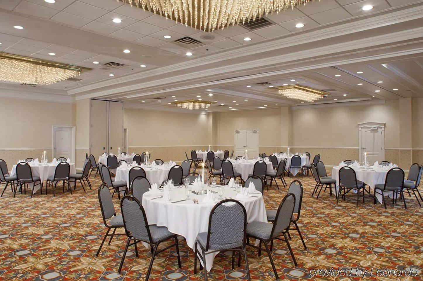 Doubletree By Hilton Fayetteville Extérieur photo
