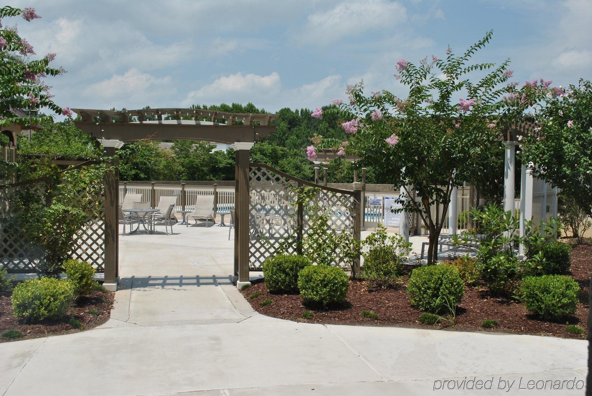 Doubletree By Hilton Fayetteville Extérieur photo