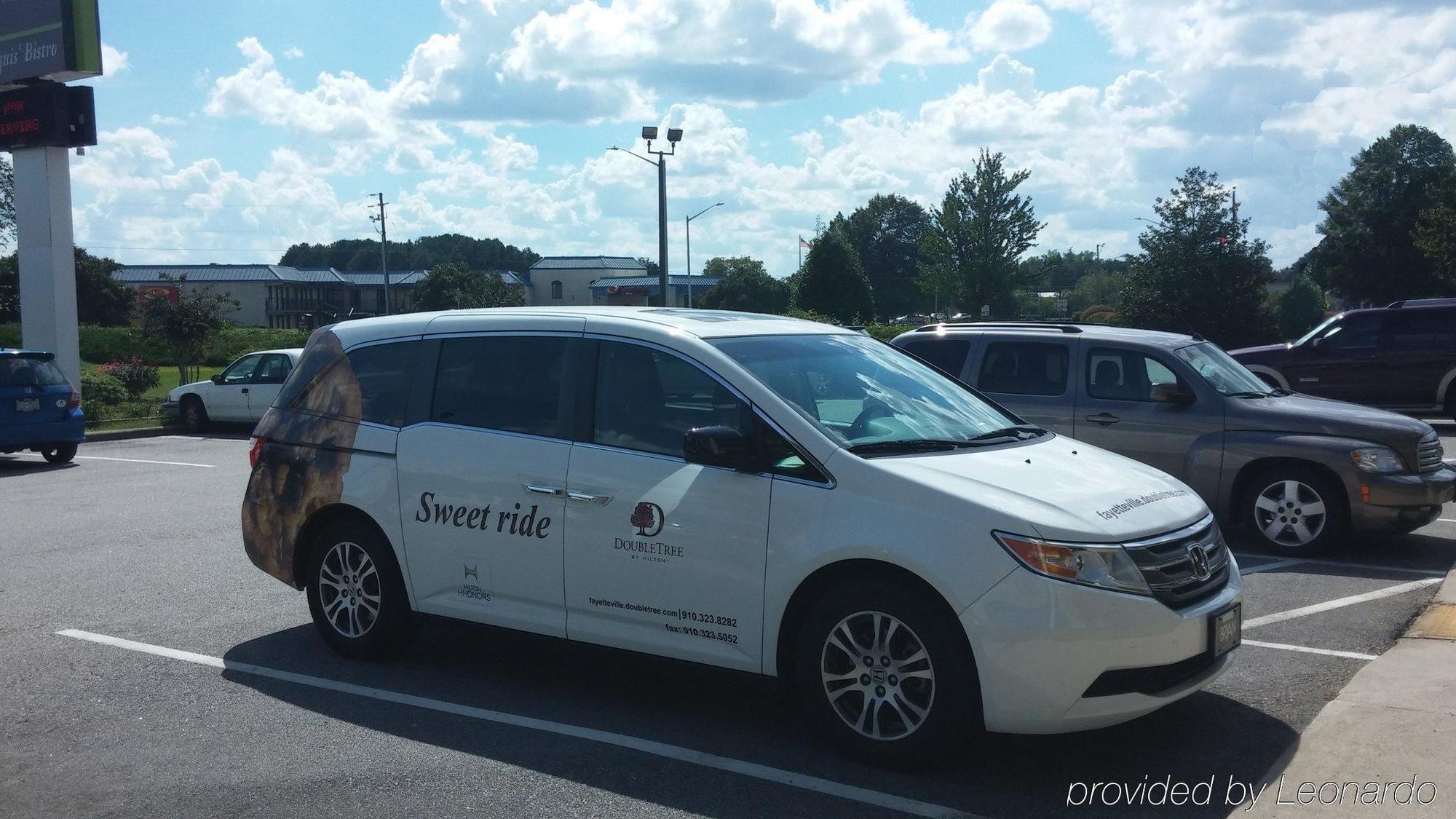 Doubletree By Hilton Fayetteville Extérieur photo