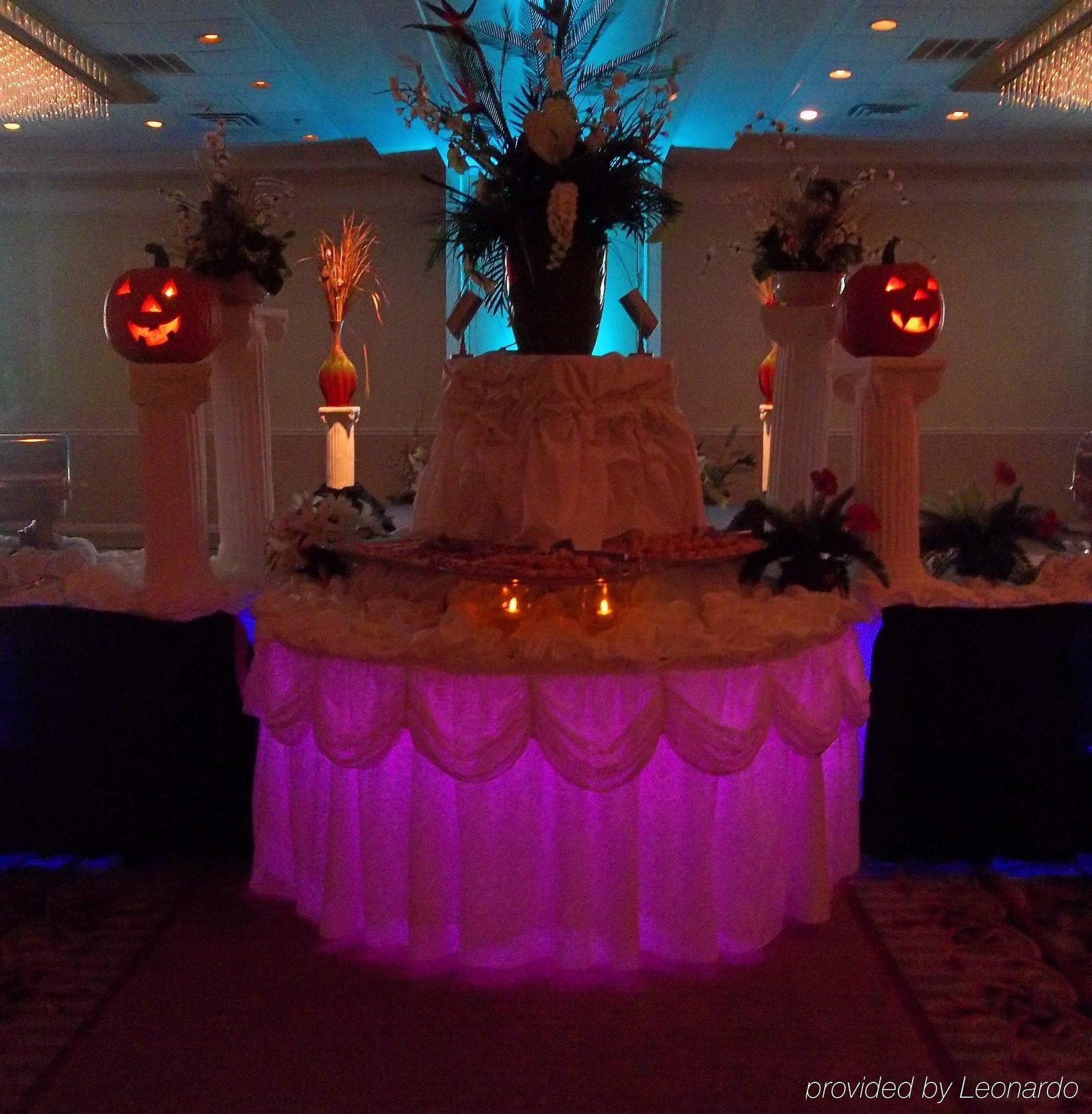Doubletree By Hilton Fayetteville Extérieur photo