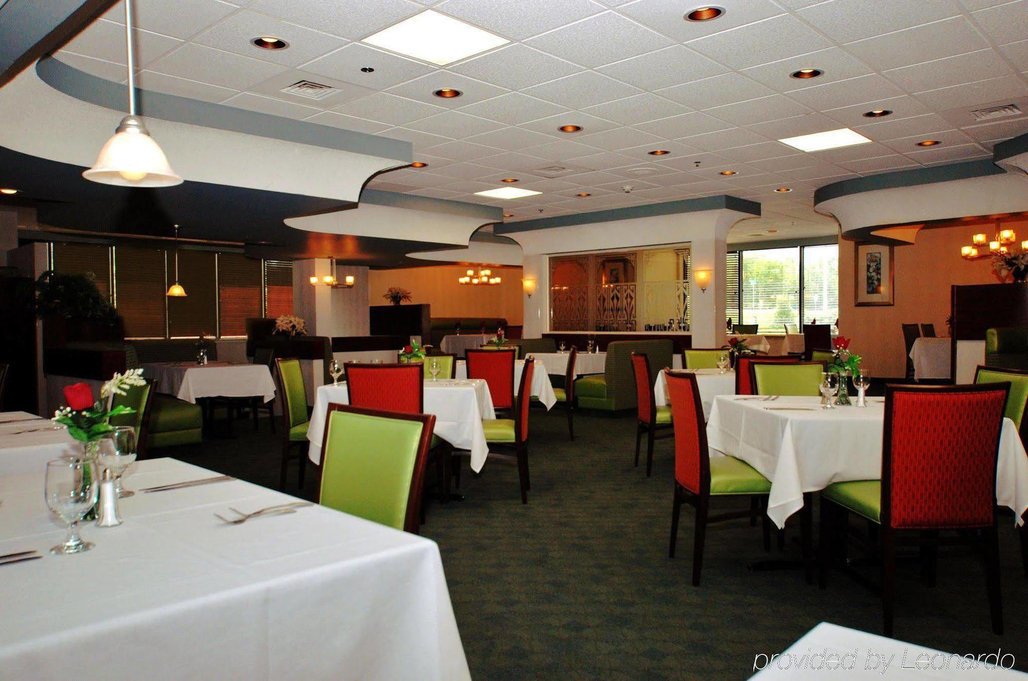 Doubletree By Hilton Fayetteville Extérieur photo