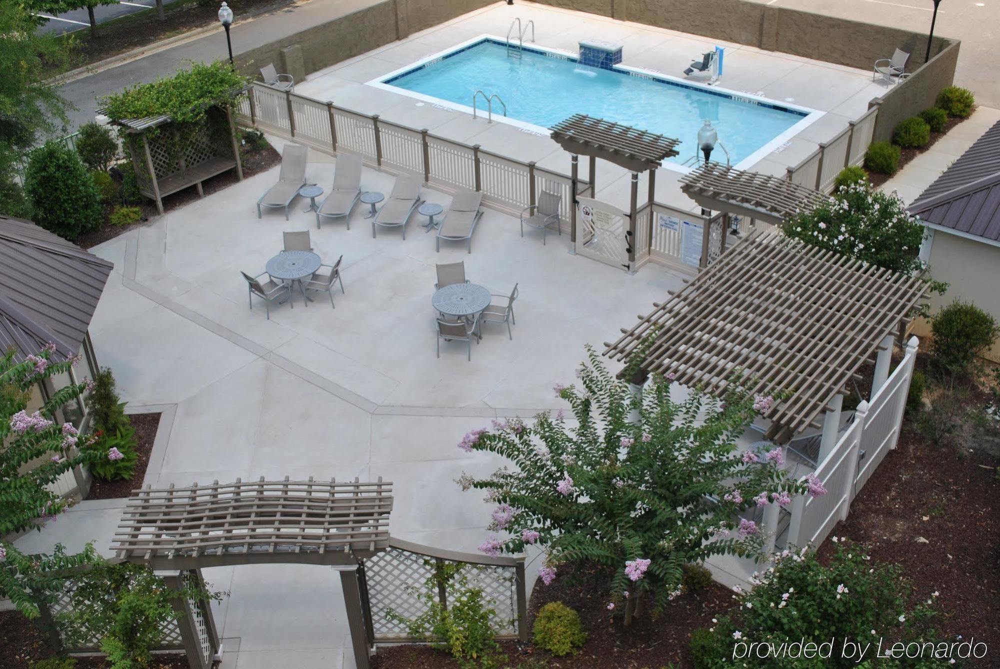 Doubletree By Hilton Fayetteville Extérieur photo
