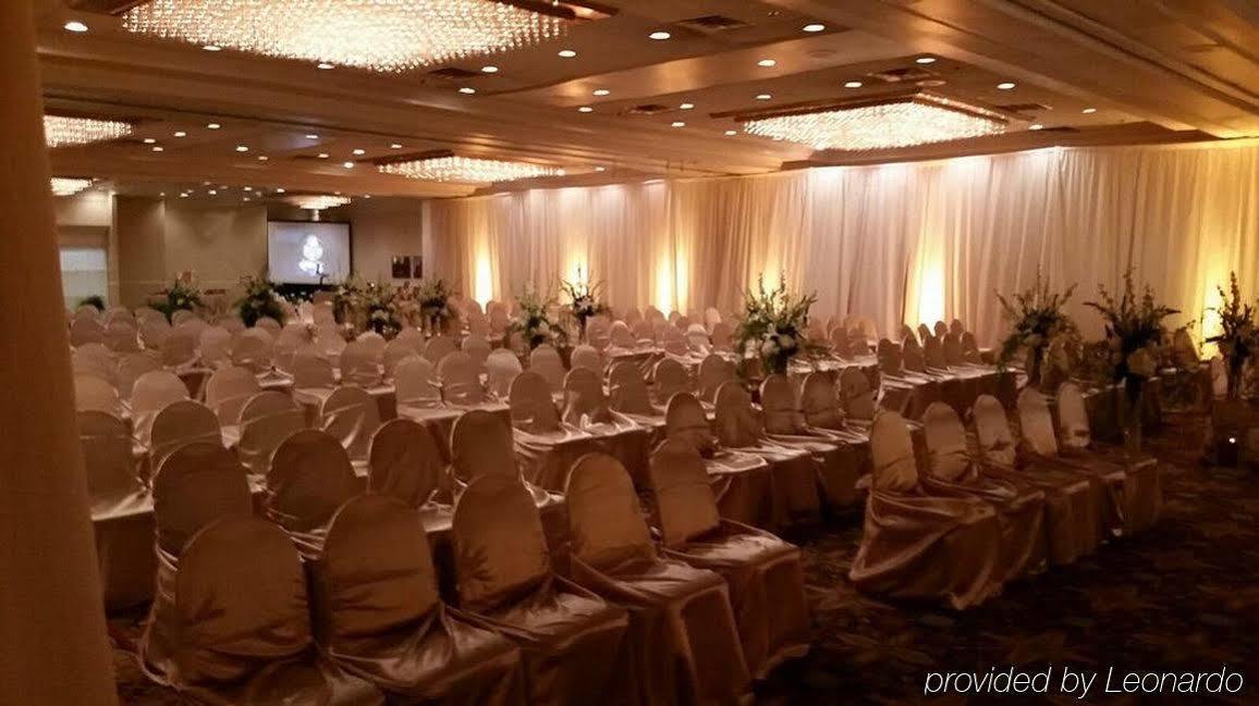 Doubletree By Hilton Fayetteville Extérieur photo