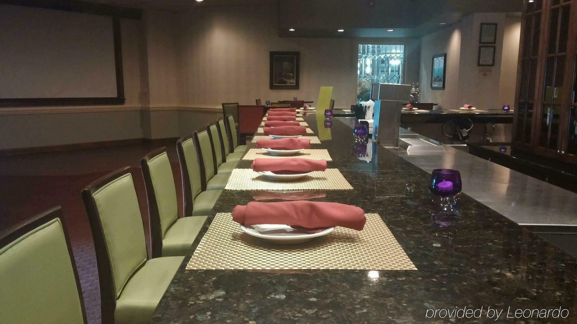 Doubletree By Hilton Fayetteville Extérieur photo
